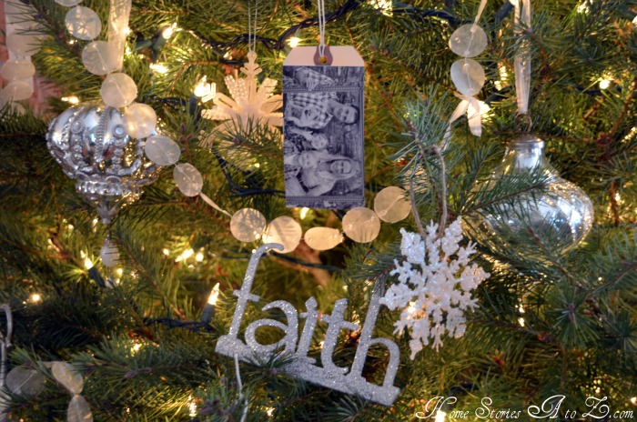 holiday craft, homemade picture ornament