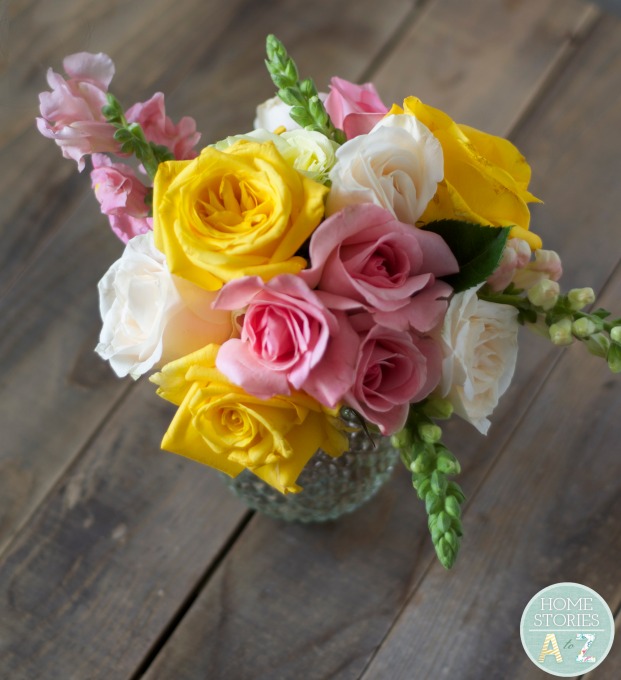How to open roses into full blooms