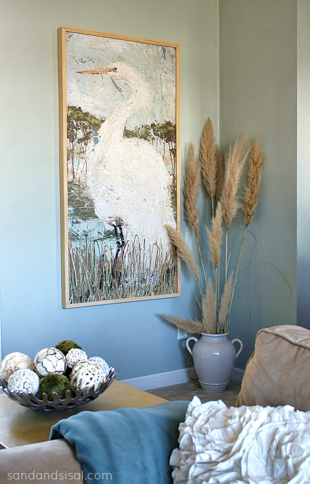 5-Ways-to-Fill-a-Blank-Wall-White-Heron-Glicee-