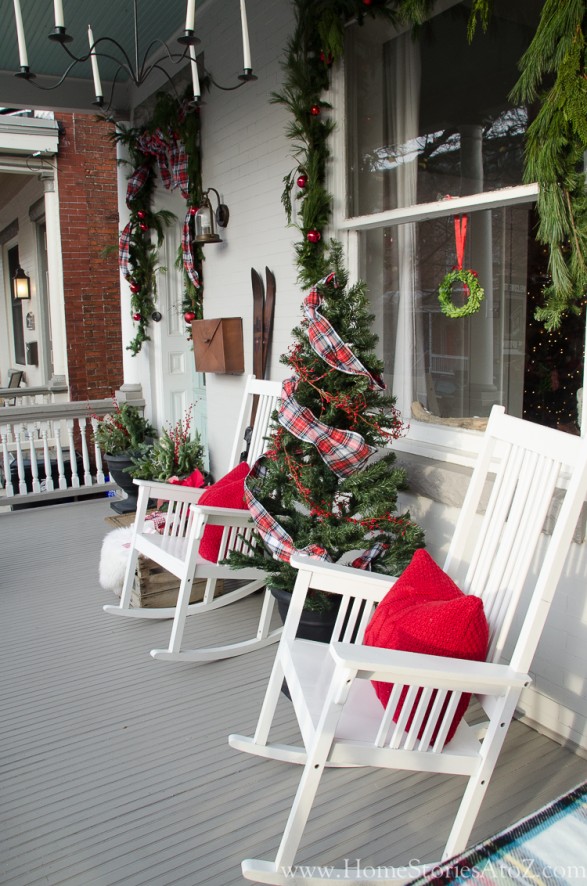 Christmas plaid porch idea