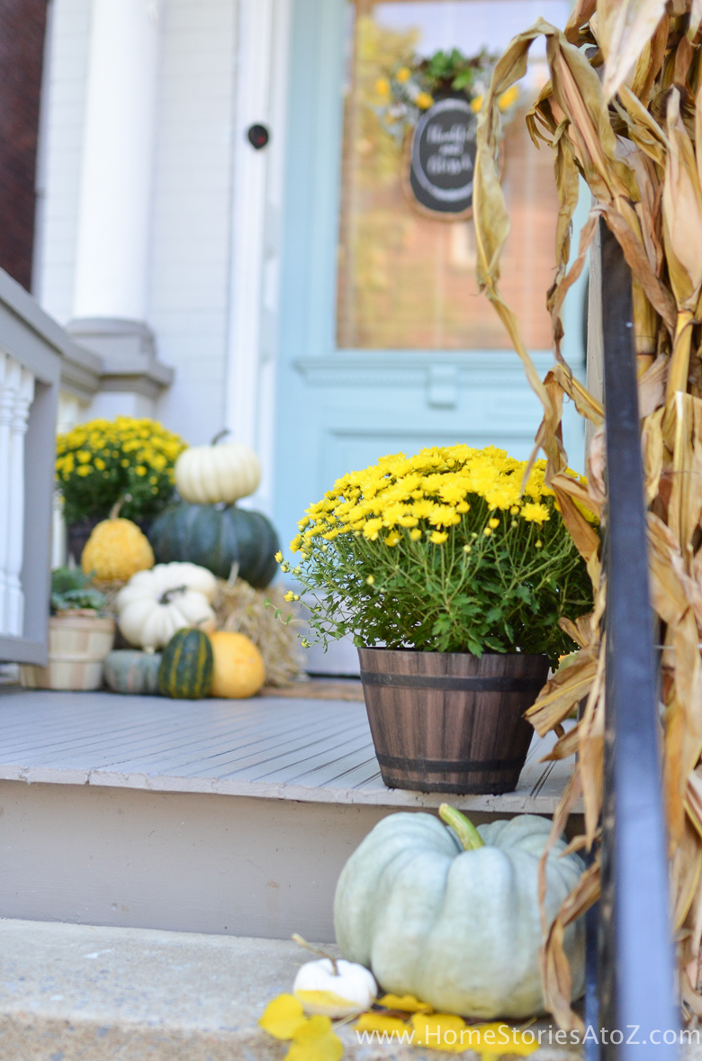 yellow-and-green-fall-porch-12