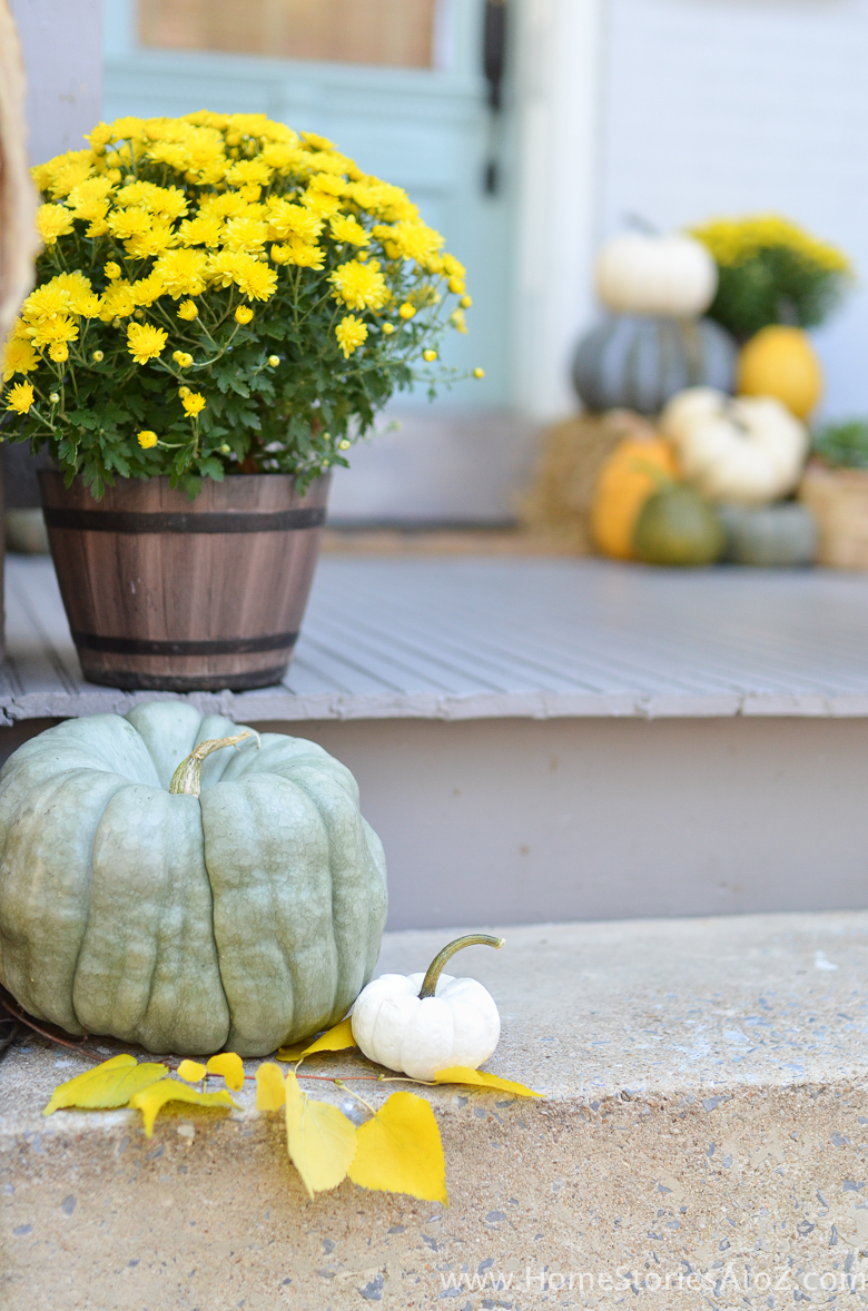 yellow-and-green-fall-porch-16