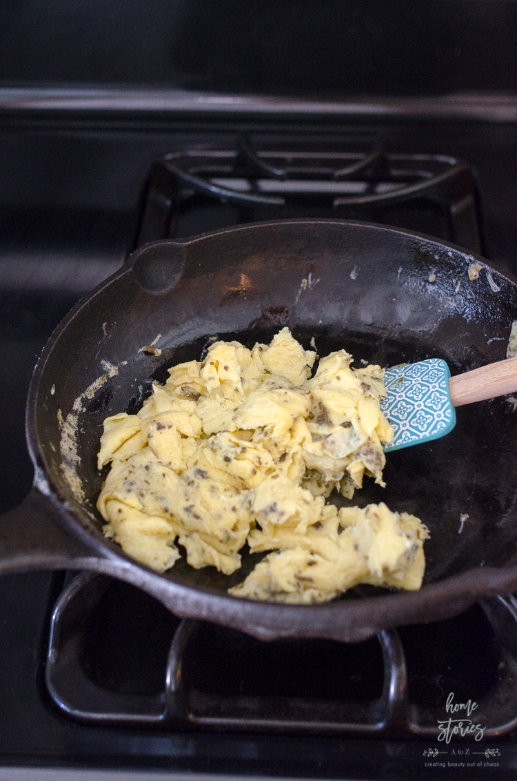 best-scrambled-eggs-recipe-high-protein-breakfast-quick-and-easy-breakfast-10