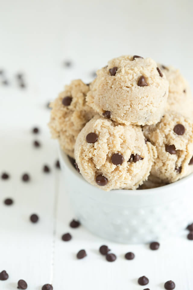 chocolate-chip-macaroons