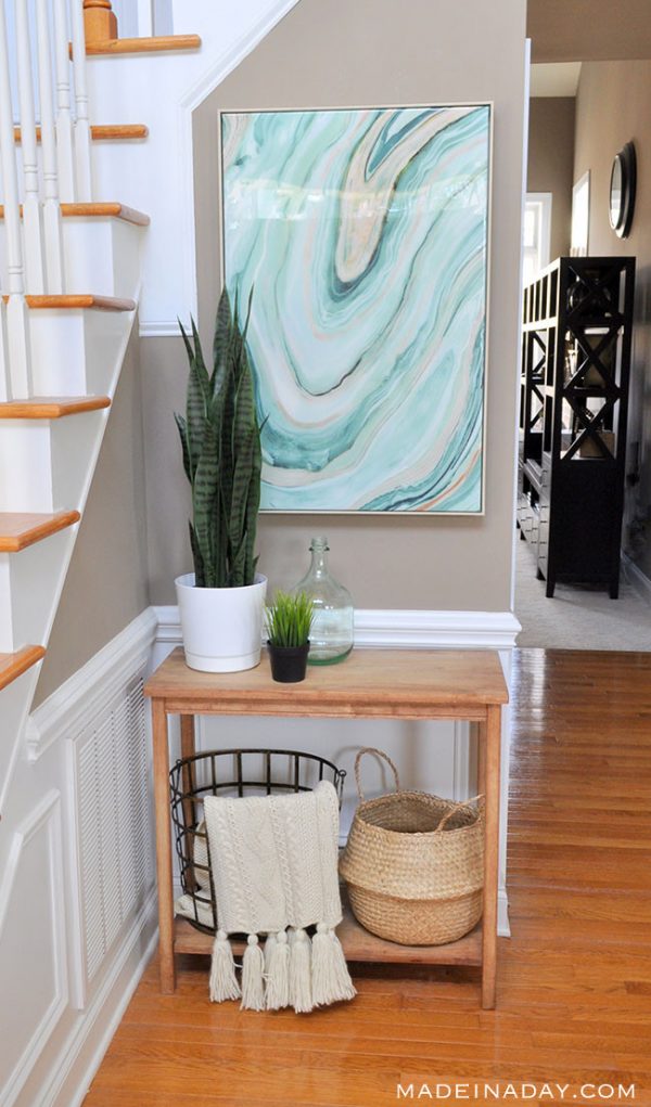 25+ Real-life Mudroom and Entryway Decorating Ideas by Bloggers