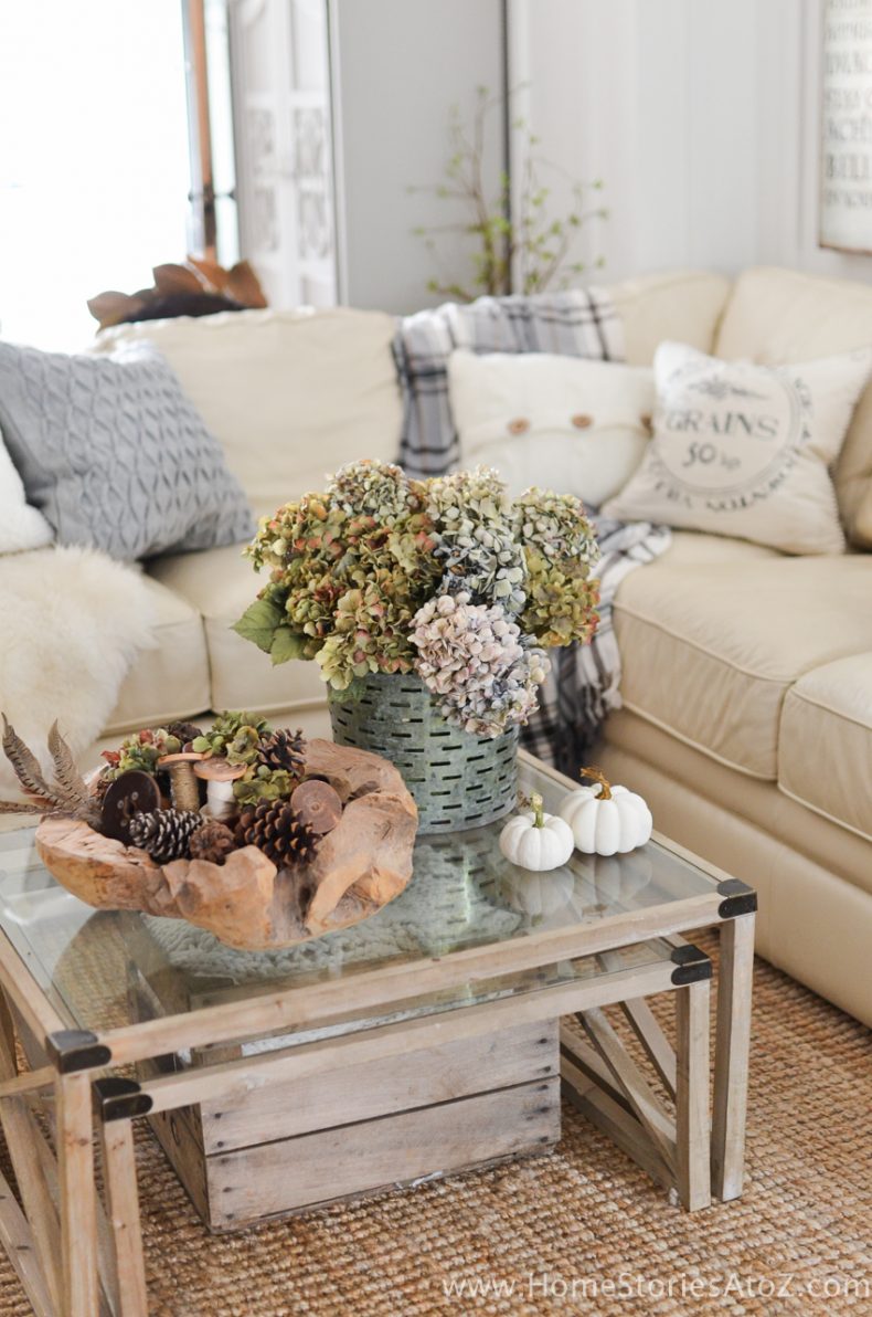 35+ Fall Living Room Decorating Ideas | Home Stories A to Z