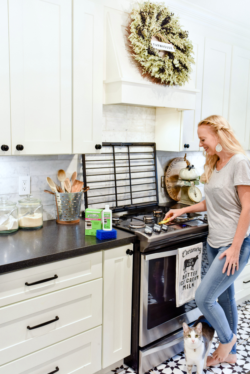 Fall Back Into Routine 5 Cleaning Tips To Keep Your Kitchen Tidy