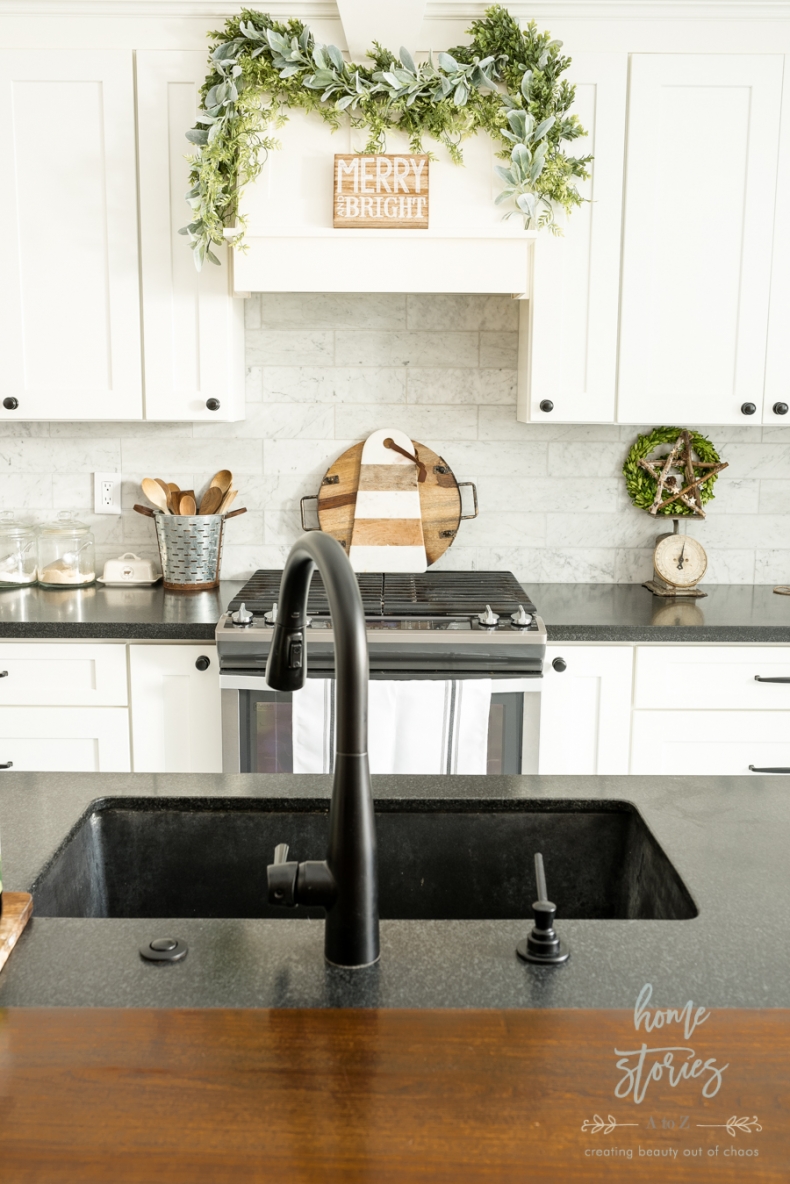 Black & White Farmhouse Christmas Kitchen