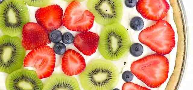 80+ Best Summer Recipes - Easy Fruit Pizza by Cookie Dough and Oven Mit