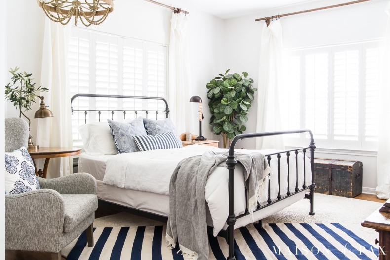 Gorgeous Blue Bedroom Decor Ideas - Blue Spring Pillows by Mason dePax
