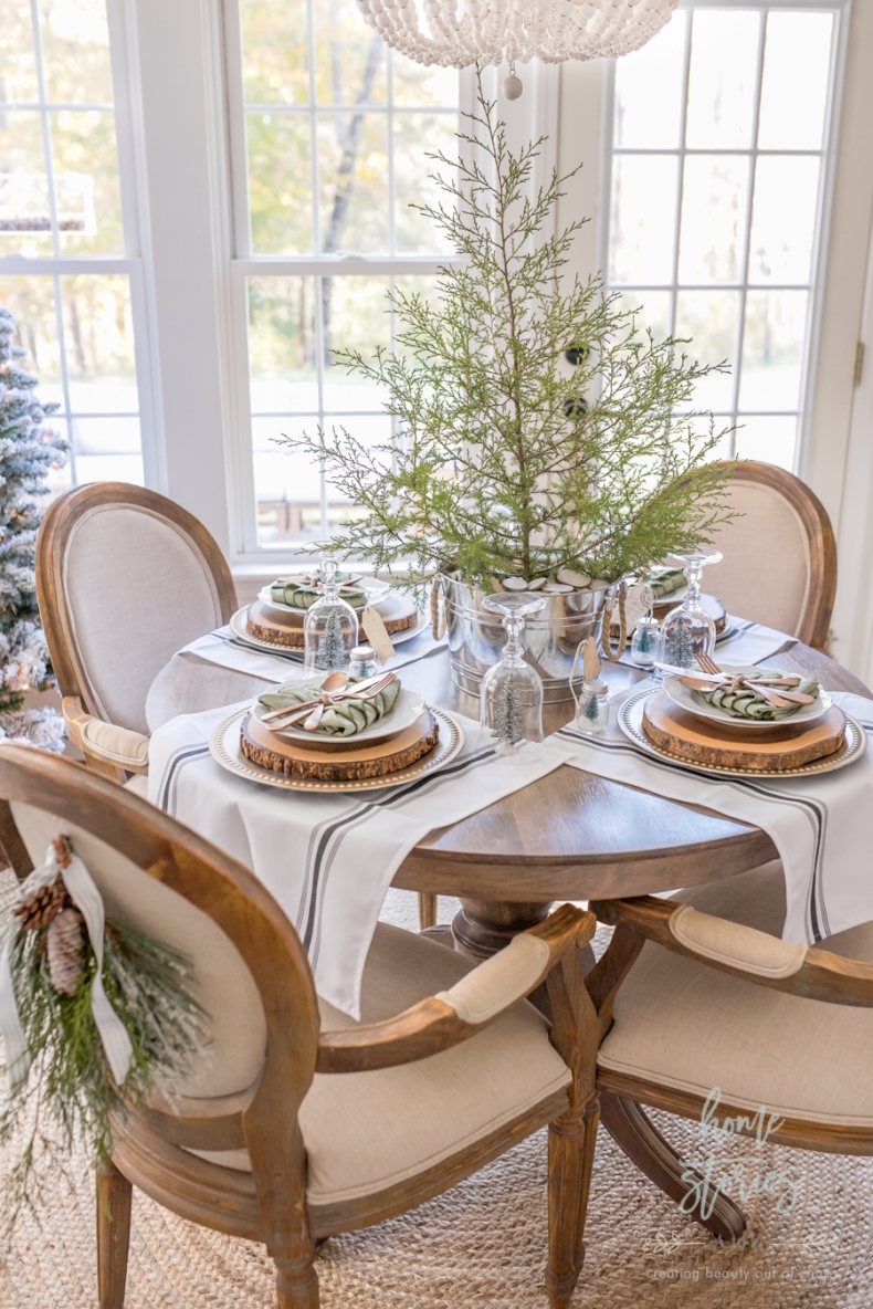 Round Table Centerpiece Ideas For Home, Holiday Centerpiece Ideas For Round Tables