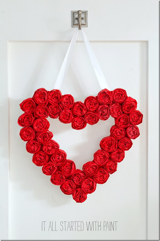 25 Valentine Heart Crafts - Valentine Wreath by It All Started With Paint