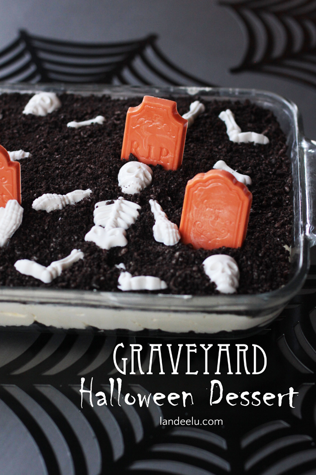 21 Halloween Treats - Graveyard Halloween Dessert by Landeelu via Eighteen25