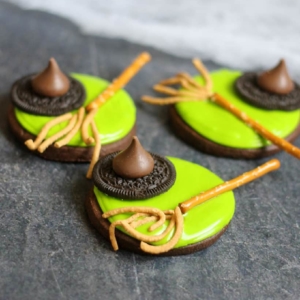21 Halloween Treats - Melted Witch Cookies by The Decorated Cookie