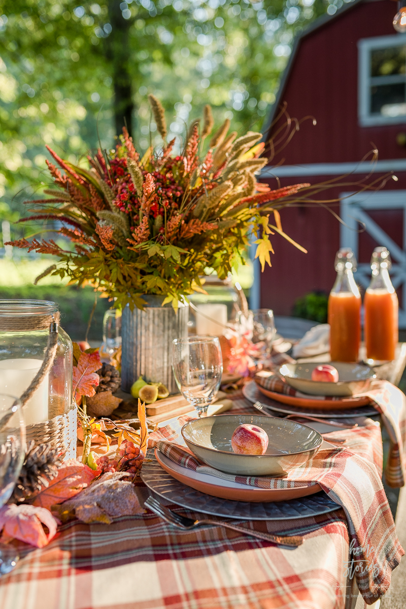 Fall Decor Ideas Outdoor Fall and Thanksgiving Tablescape