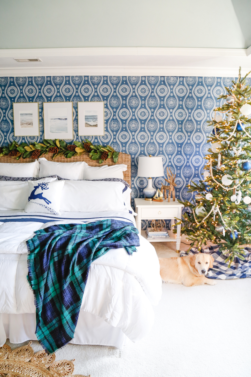 Christmas Decor Ideas: How to Decorate Your Bedroom for Christmas