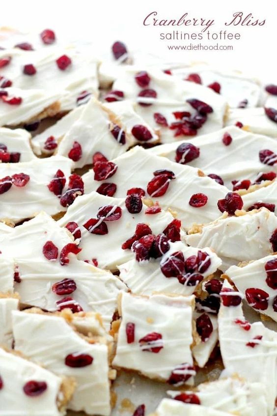 Cranberry Recipes - Cranberry Saltine Toffee by Diethood