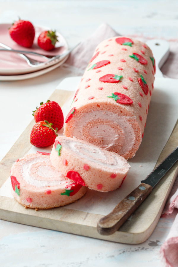 Strawberry Recipes - Strawberry Cake Roll by Love and Olive Oil