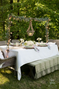 Elegant Outdoor Summer Table Setting : Items Needed to Set an Outdoor