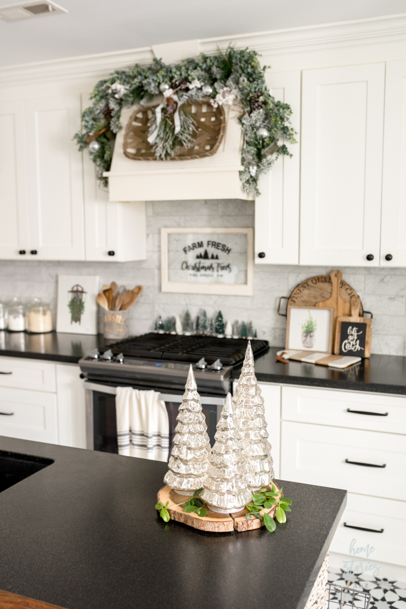 Christmas Decor Ideas - Christmas Kitchen by Home Stories A to Z