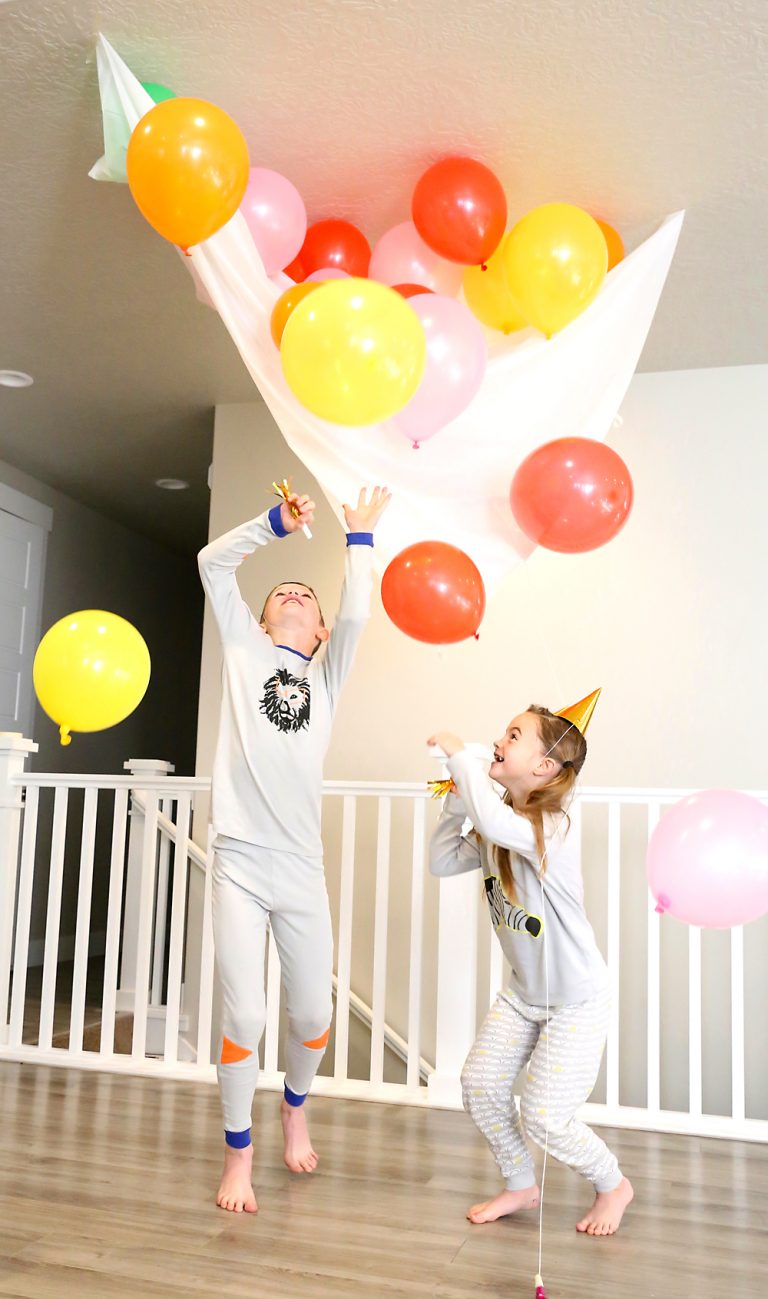 New Year's Eve Ideas - DIY Balloon Drop by It's Always Autumn