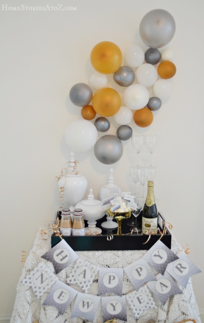 New Year's Eve Ideas - New Year's Eve Balloon Vignette by Home Stories A to Z