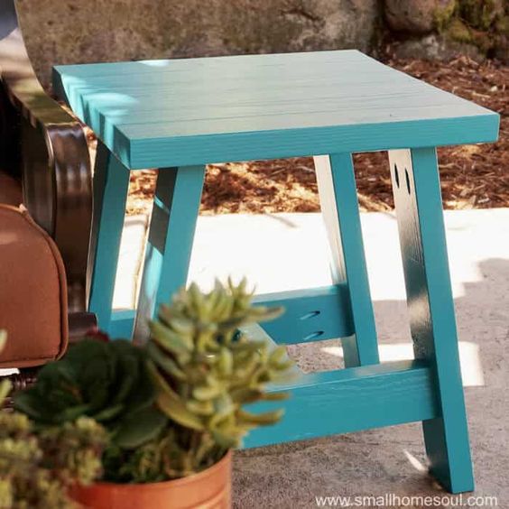 2x4 Building Projects - 2x4 Outdoor Patio Table by Girl, Just DIY