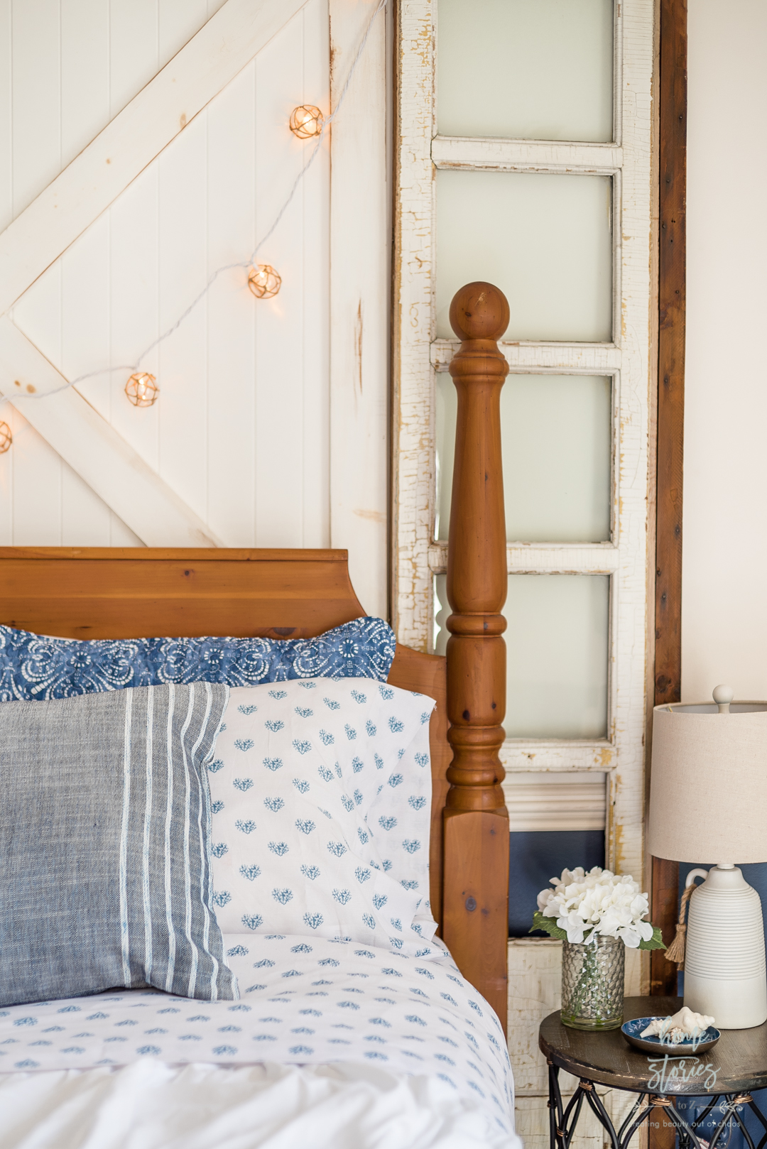 coastal-cottage-blue-white-bedroom