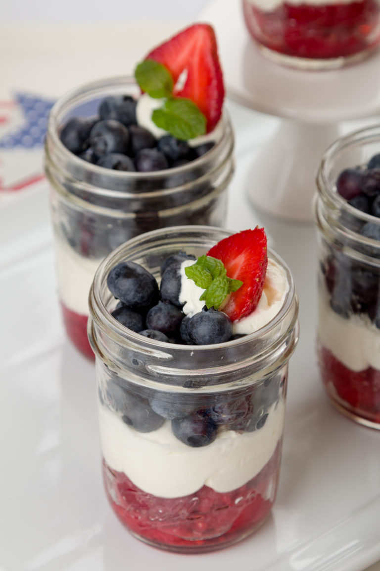 Patriotic Desserts - 4th of July Berry Parfait by Kippi at Home