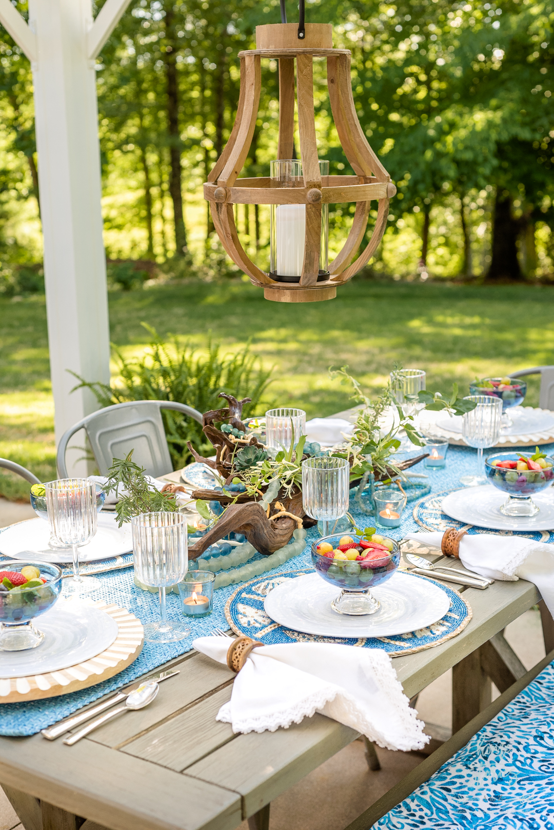 Outdoor Entertaining  How to Create a Beautiful Coastal Outdoor