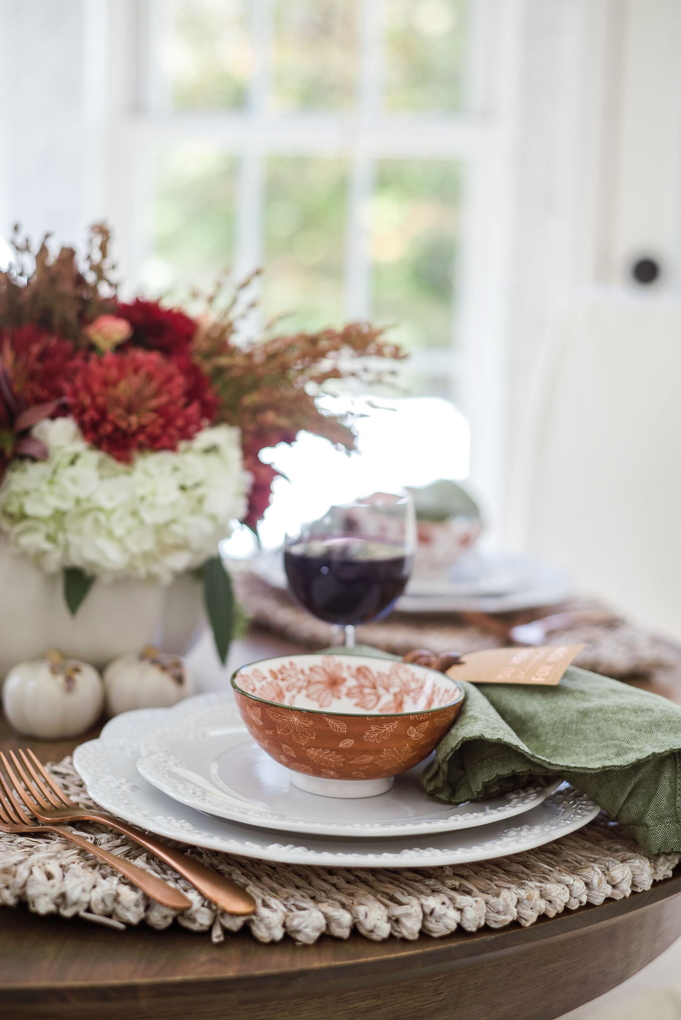fall table small Thanksgiving table setting