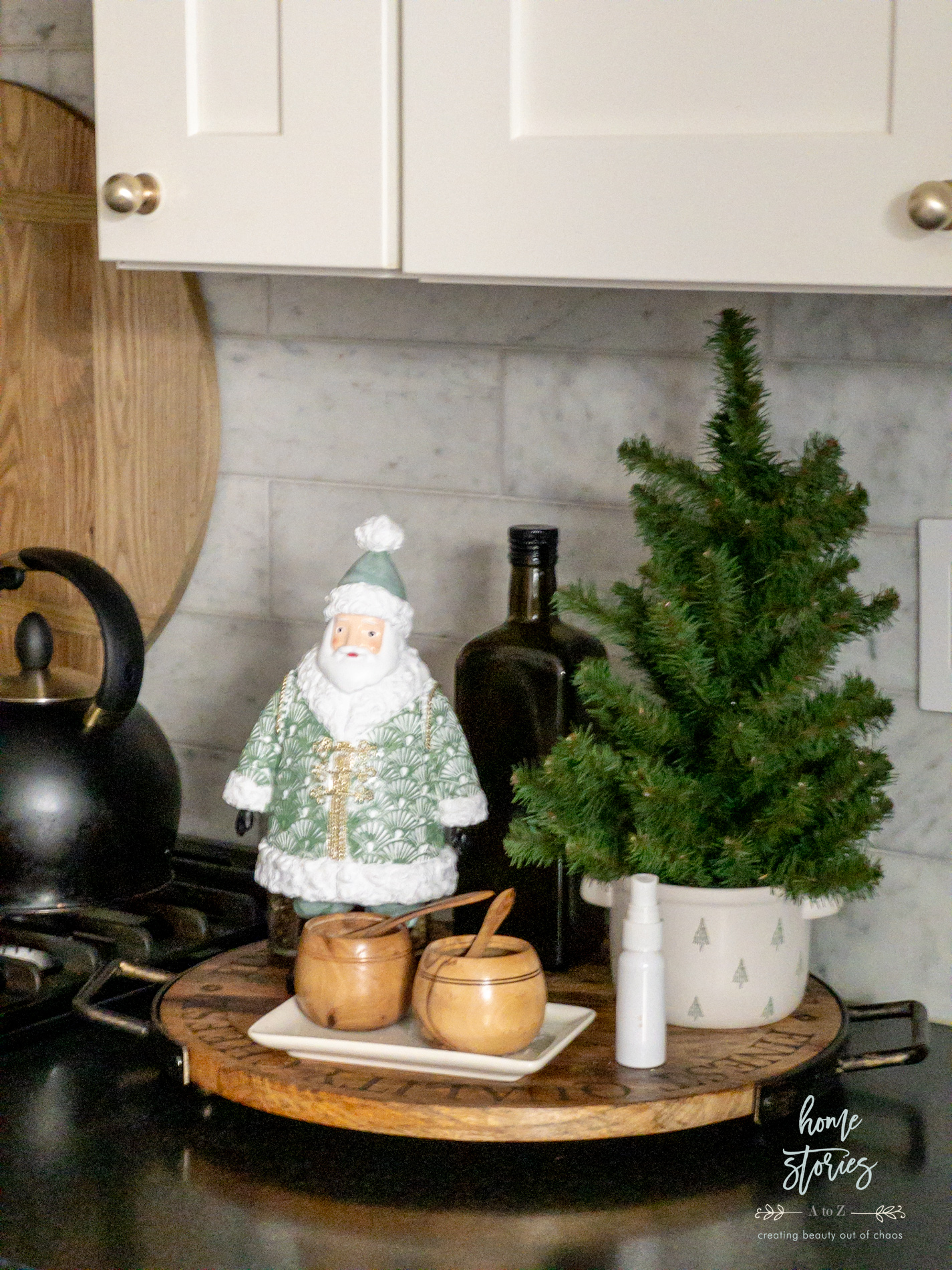 Christmas kitchen decor green Santa