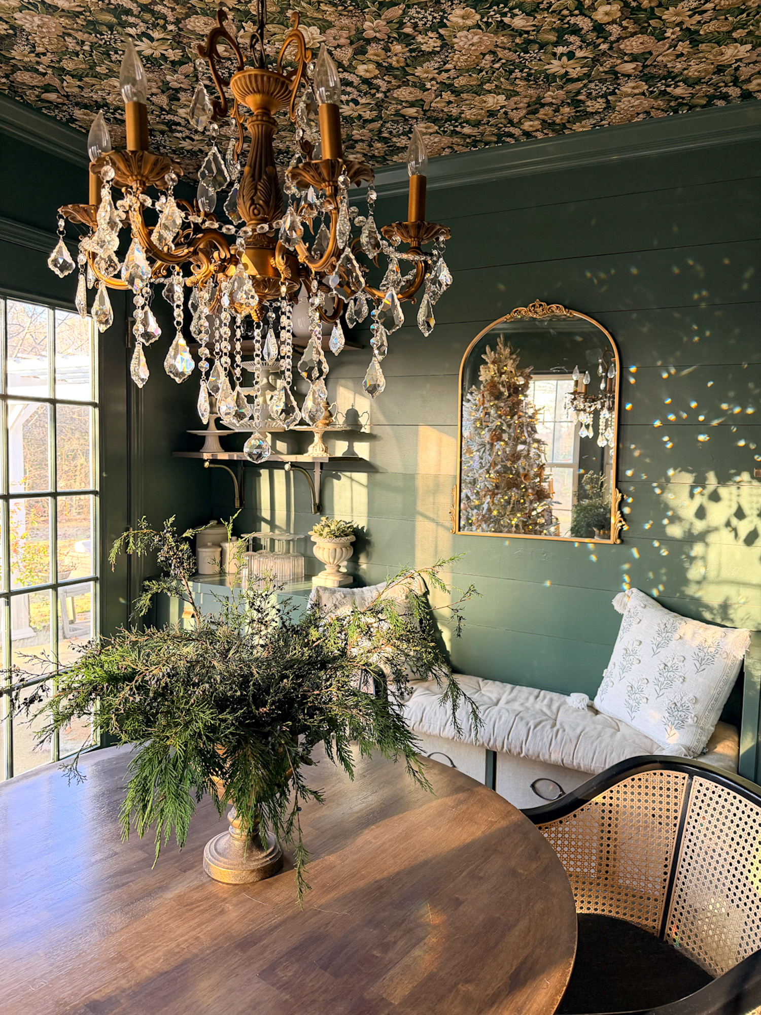 Old World Dining Rooms